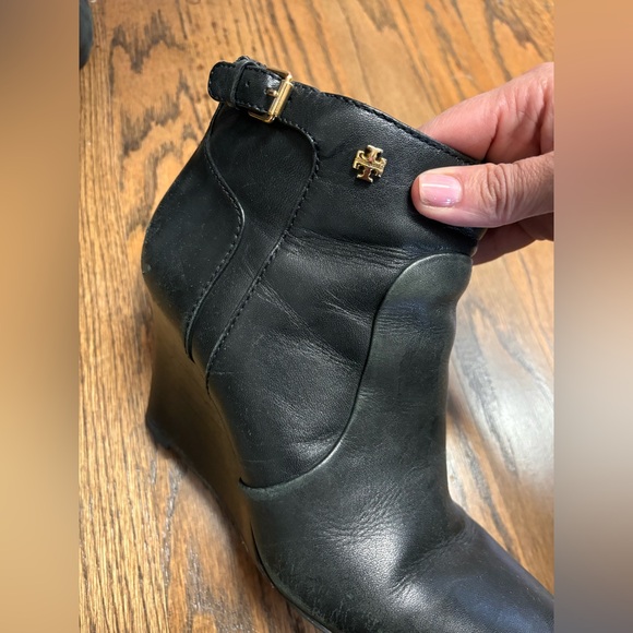 Tory Burch Black Wedge Leather Booties - Picture 6 of 8